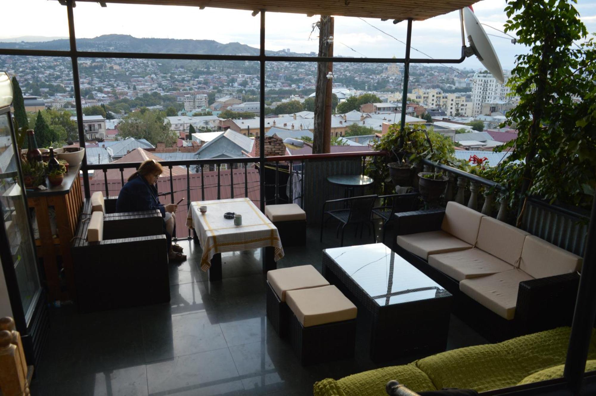 Terasa Mtacminda Appartement Tbilisi Buitenkant foto