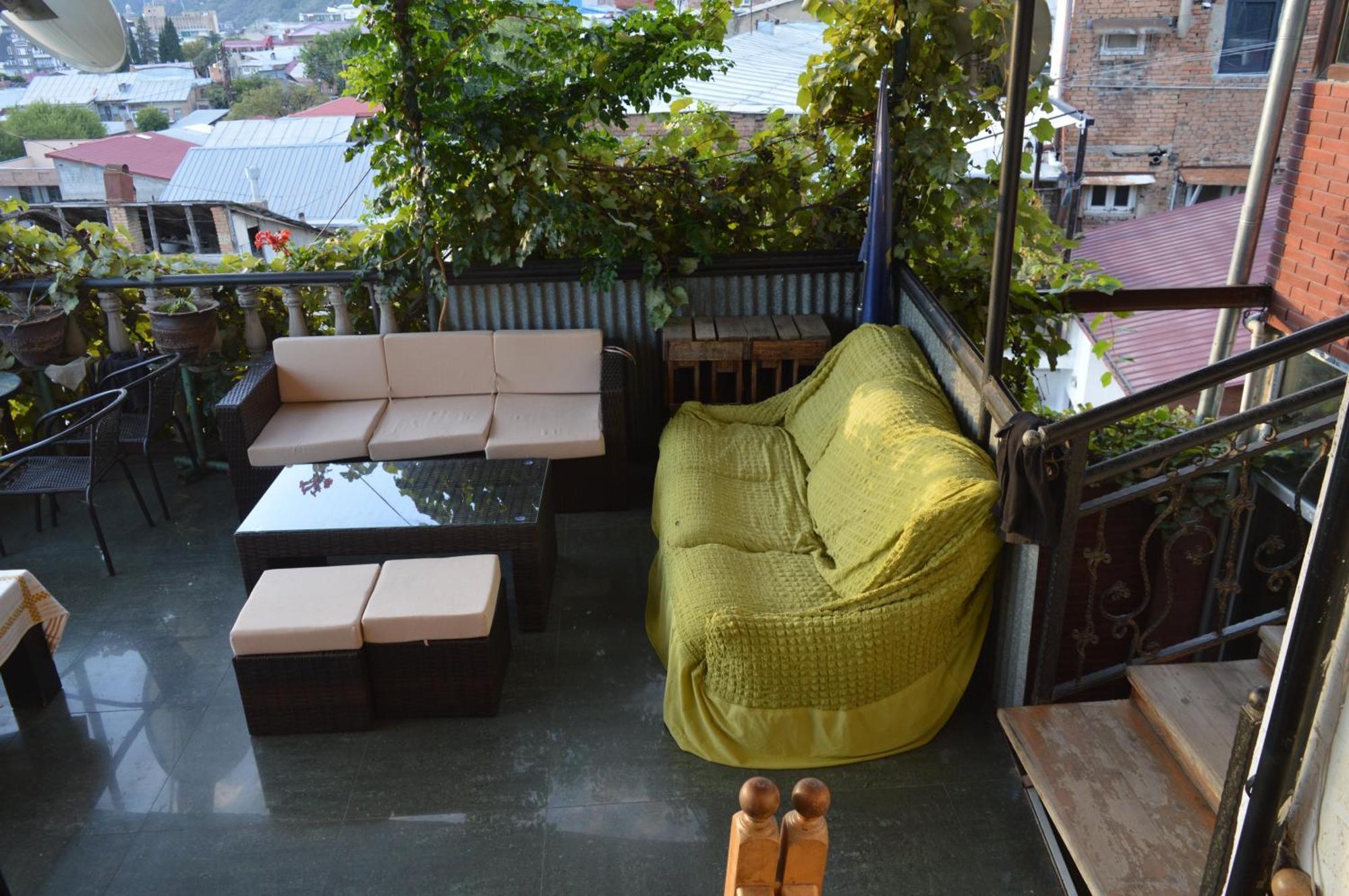 Terasa Mtacminda Appartement Tbilisi Buitenkant foto