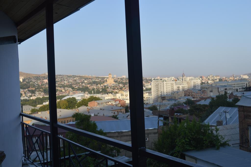 Terasa Mtacminda Appartement Tbilisi Buitenkant foto
