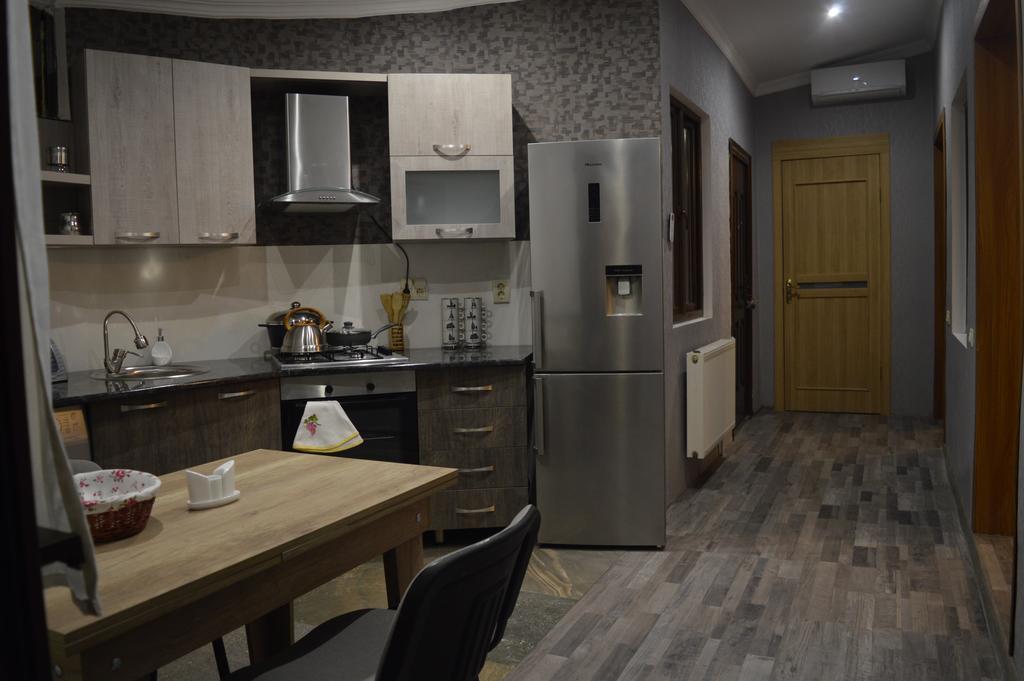 Terasa Mtacminda Appartement Tbilisi Buitenkant foto