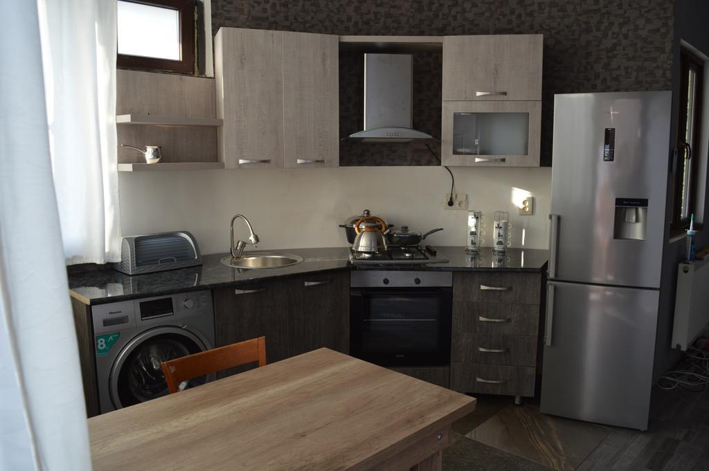 Terasa Mtacminda Appartement Tbilisi Buitenkant foto
